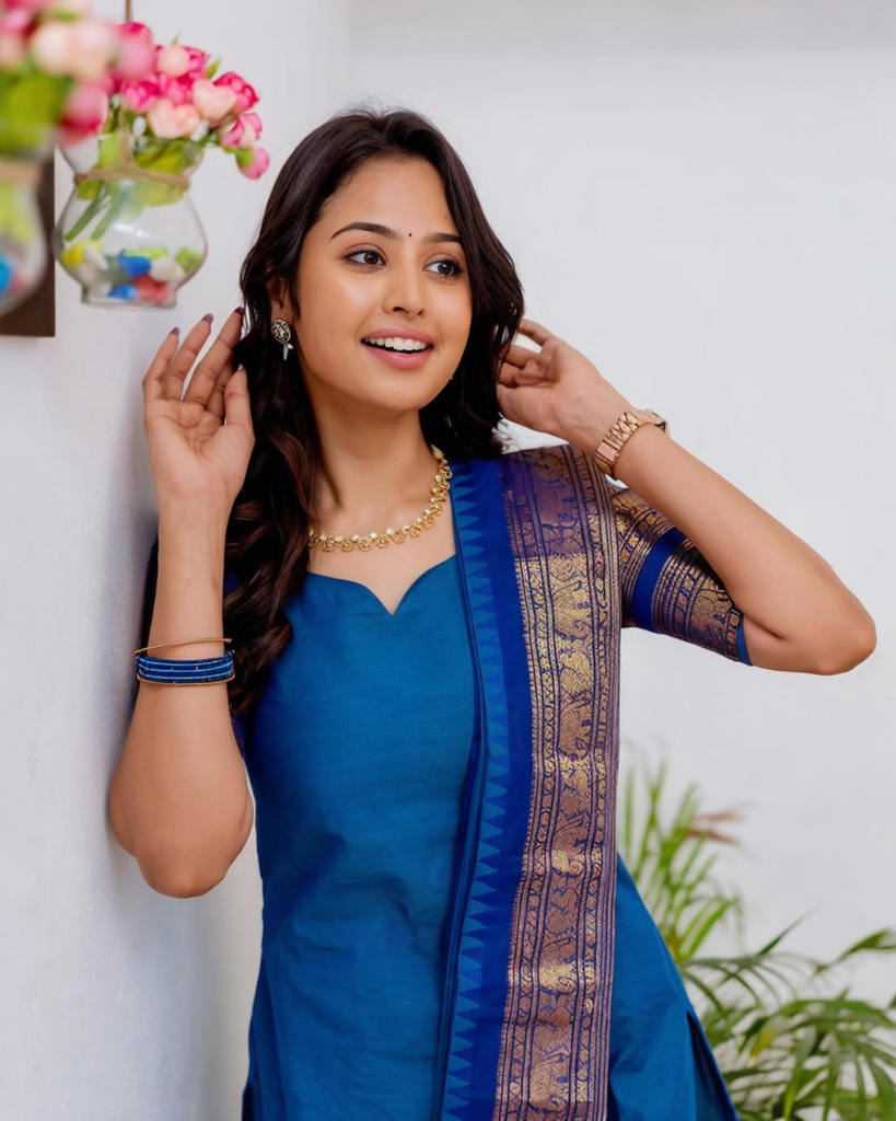 Sky Blue Elegant Kanchi Cotton V-Neck Kurti With Dupatta