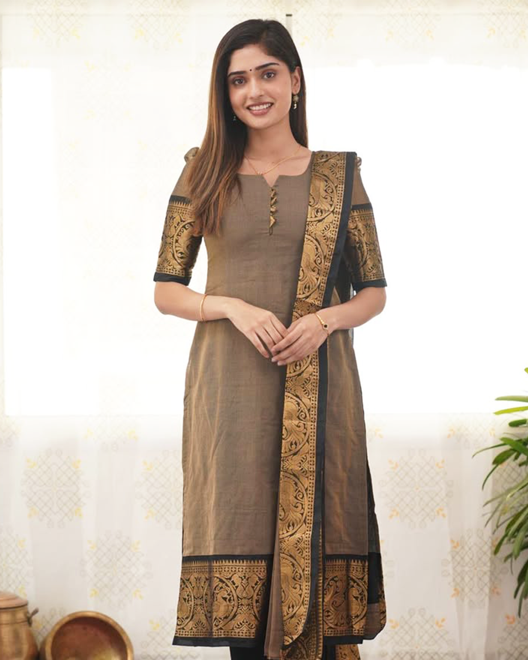 Kanchi Cotton V-Neck Kurti With Dupatta