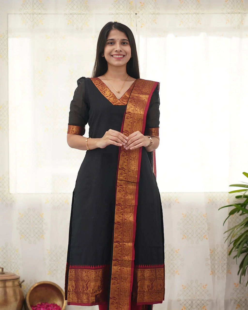 Black Stylish Kanchi Cotton V-Neck Kurti With Dupatta