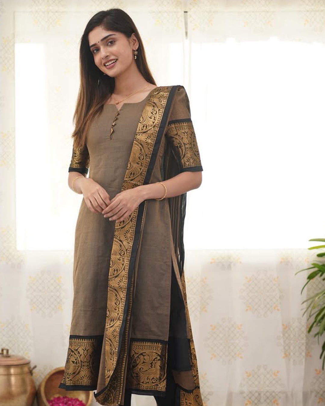Kanchi Cotton V-Neck Kurti With Dupatta