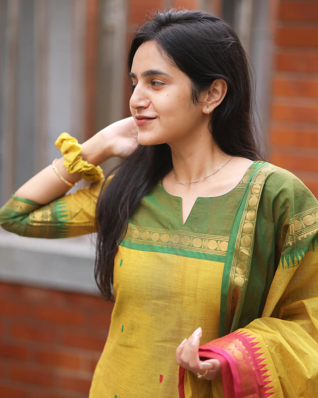 Elegant Kanchi Cotton V-Neck Kurti Dupatta Set
