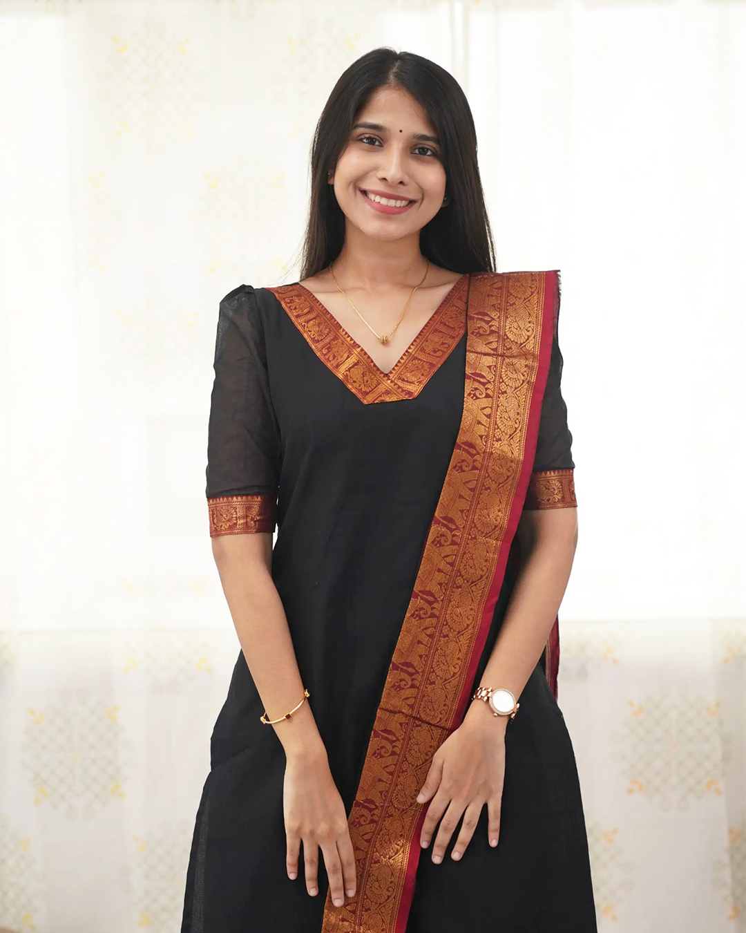 Black Stylish Kanchi Cotton V-Neck Kurti With Dupatta