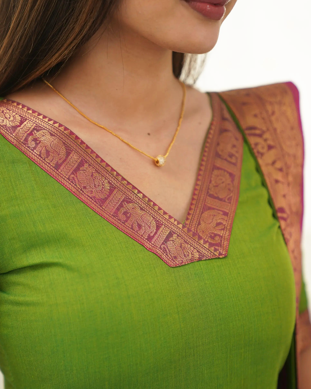Green Stylish Kanchi Cotton V-Neck Kurti With Dupatta
