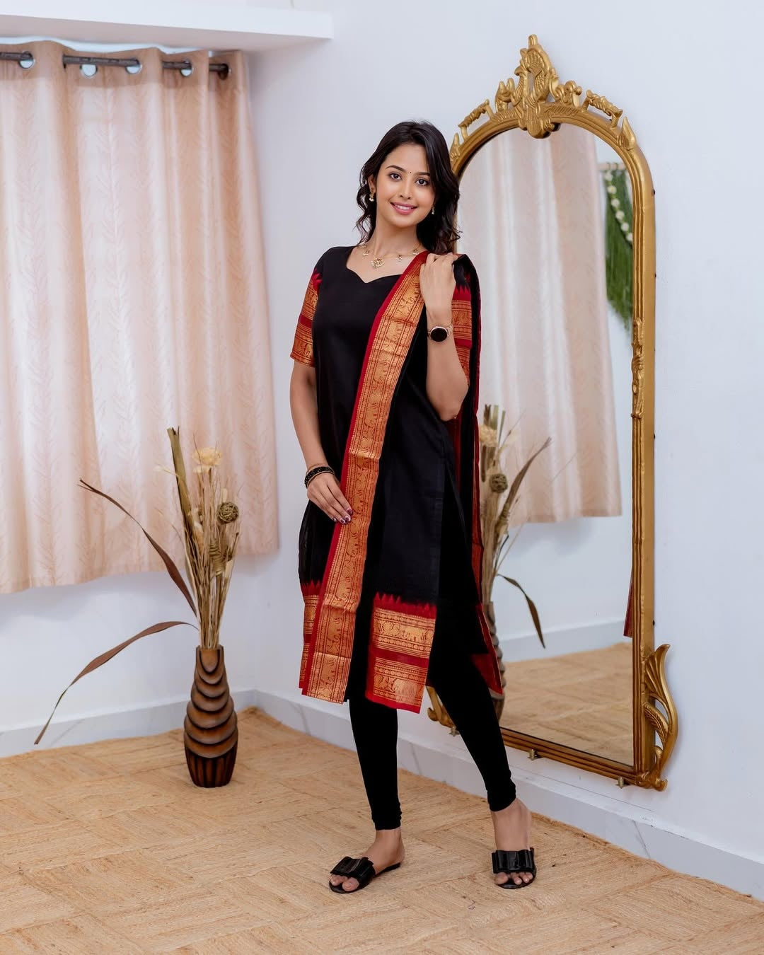 Black Elegant Kanchi Cotton V-Neck Kurti With Dupatta