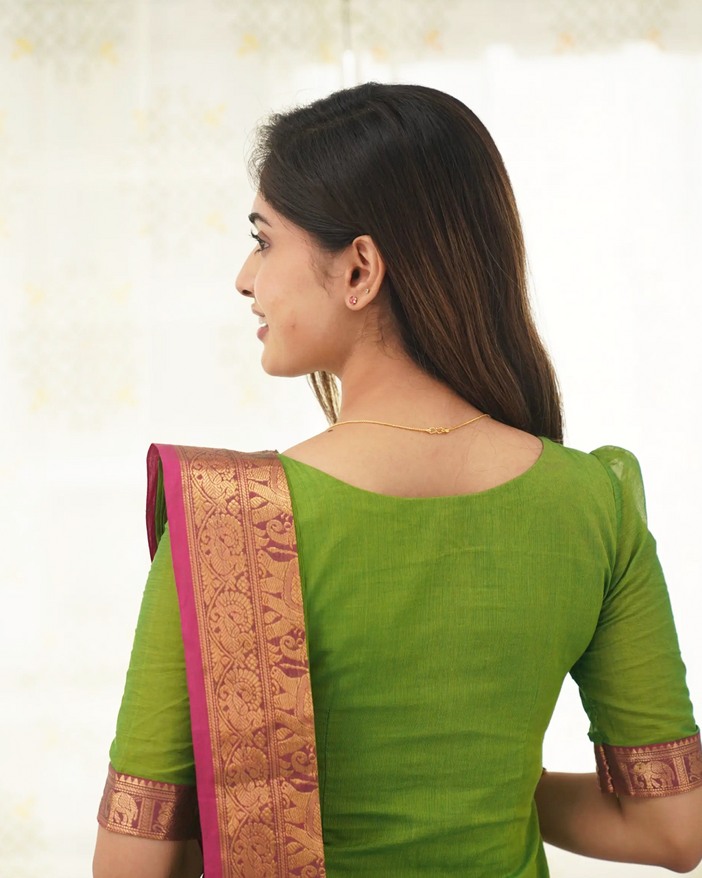 Green Stylish Kanchi Cotton V-Neck Kurti With Dupatta