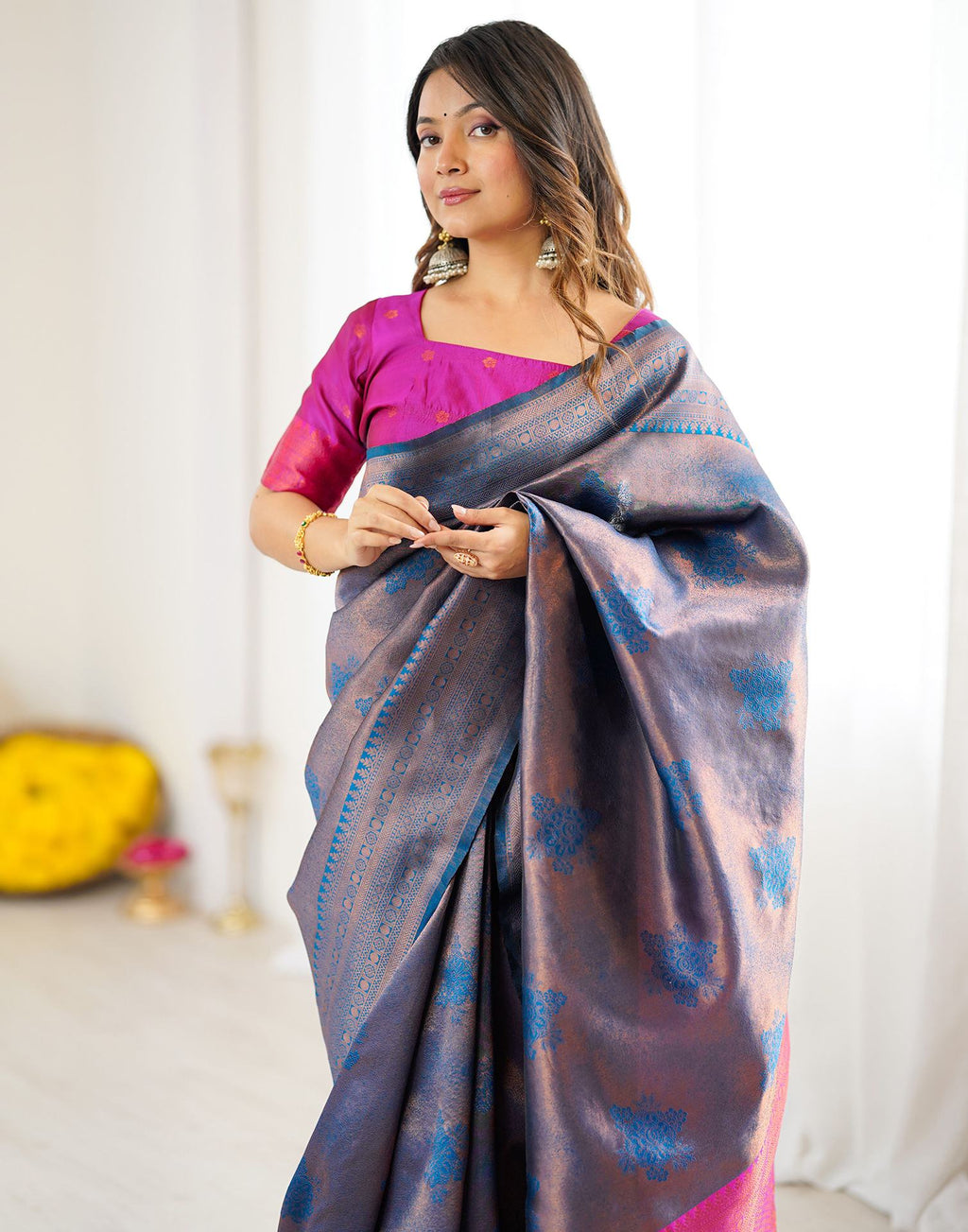 Blue Elegant Silk Woven Saree