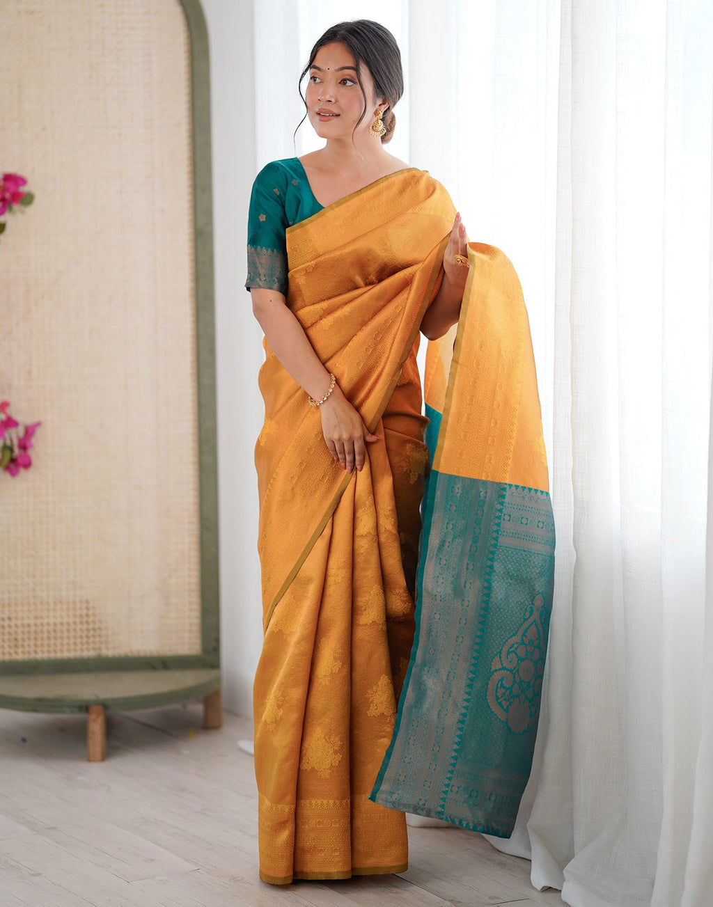 Yellow Elegant Silk Woven Saree