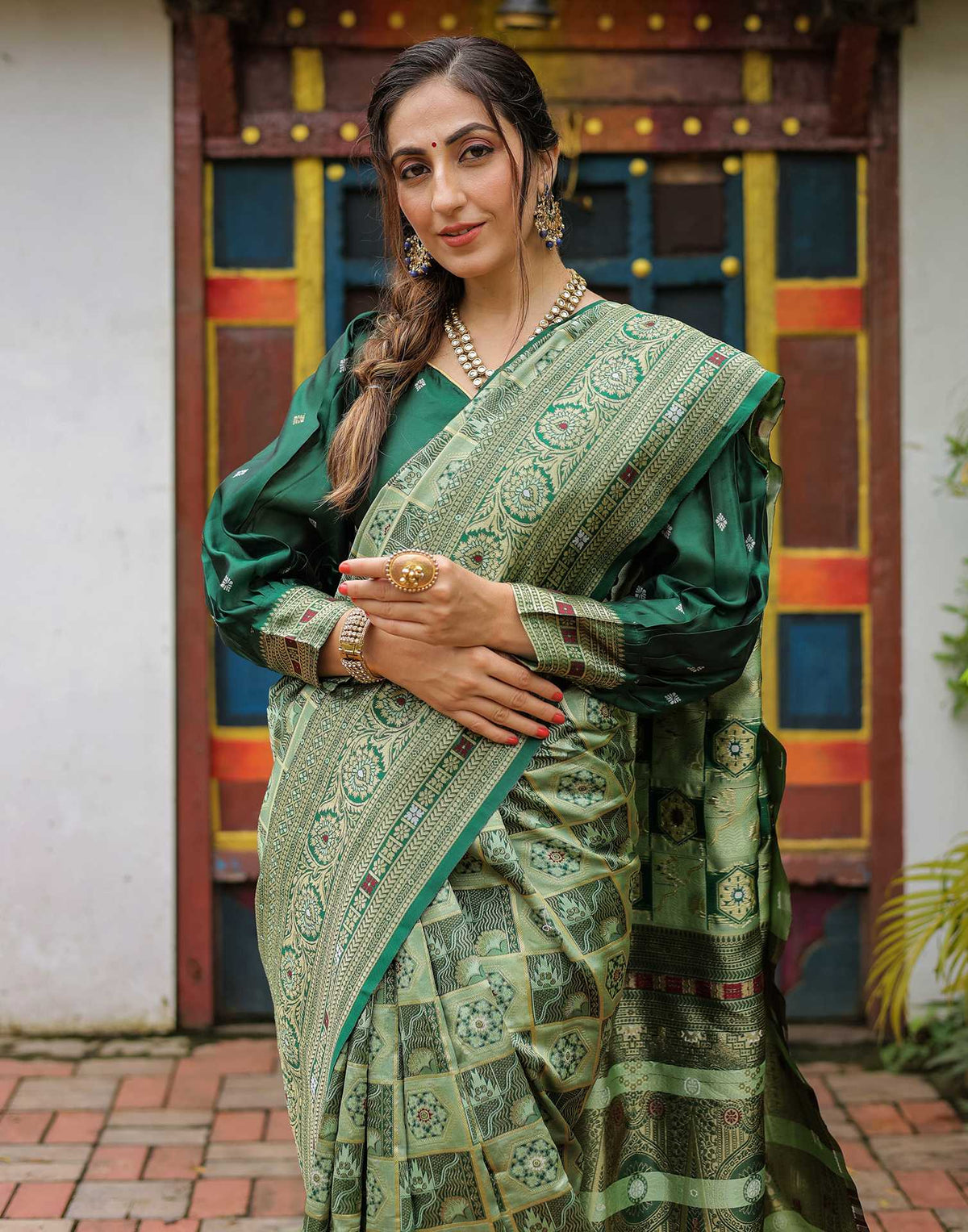 Green Classic Silk Woven Saree