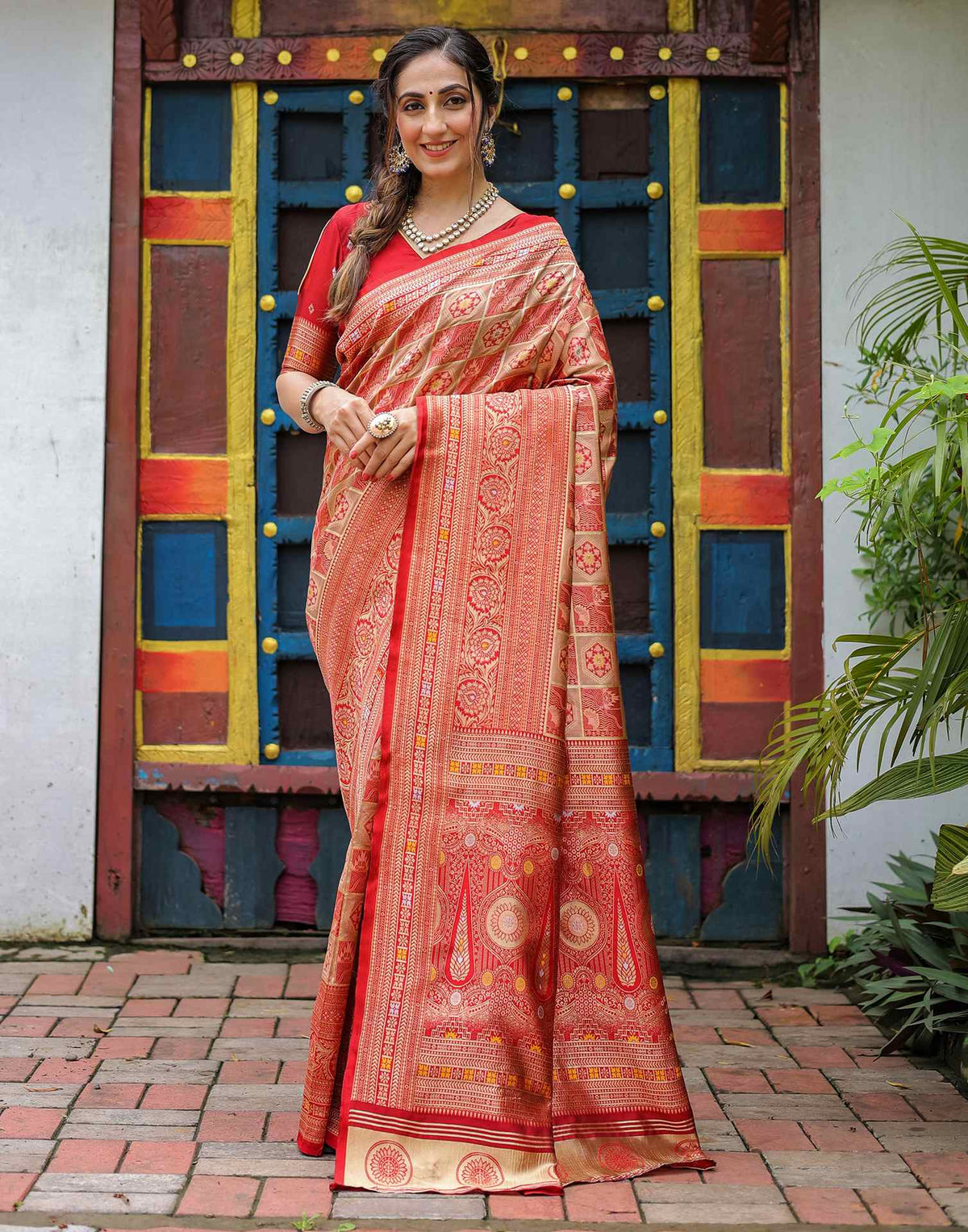 Red Classic Silk Woven Saree
