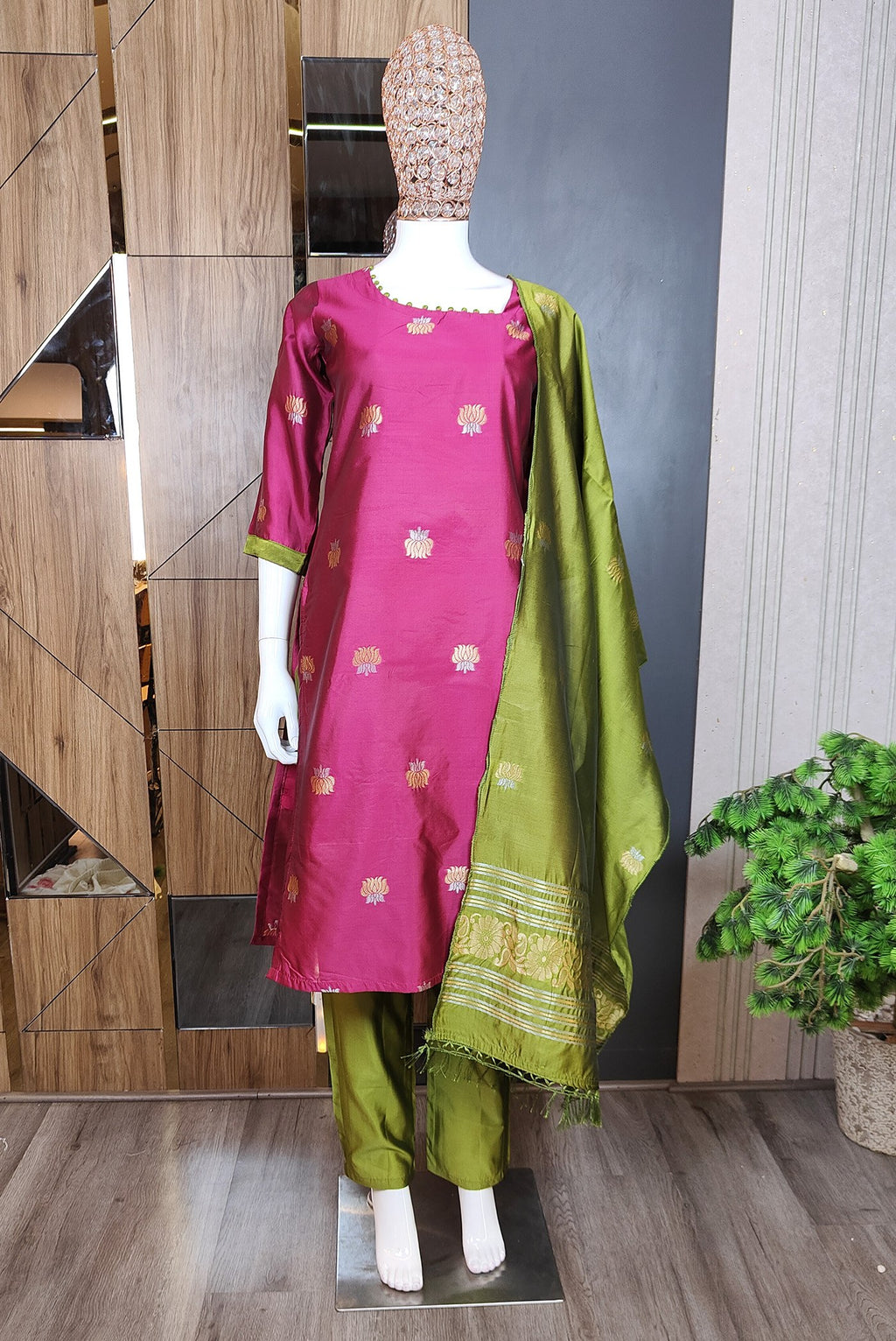 Pink Art Silk Woven Kurta Set with Green Pant & Dupatta