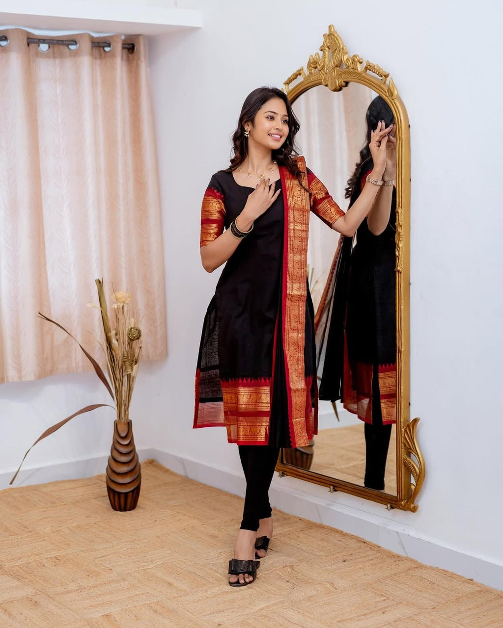 Black Elegant Kanchi Cotton V-Neck Kurti With Dupatta