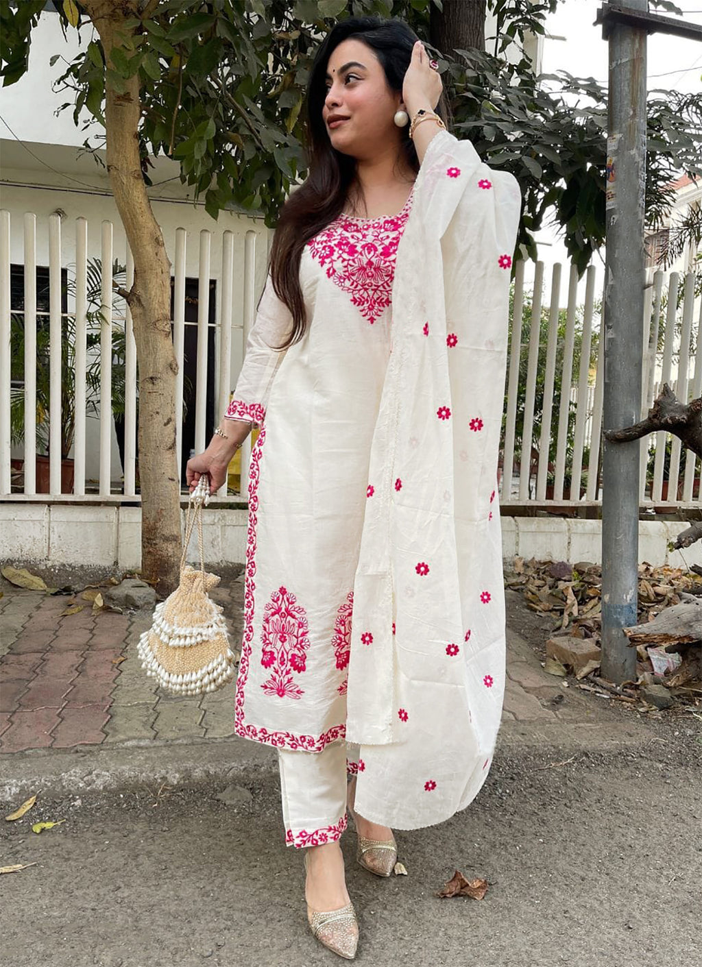 Off White Embroidered Tesla Kurta Set with Vichitra Dupatta