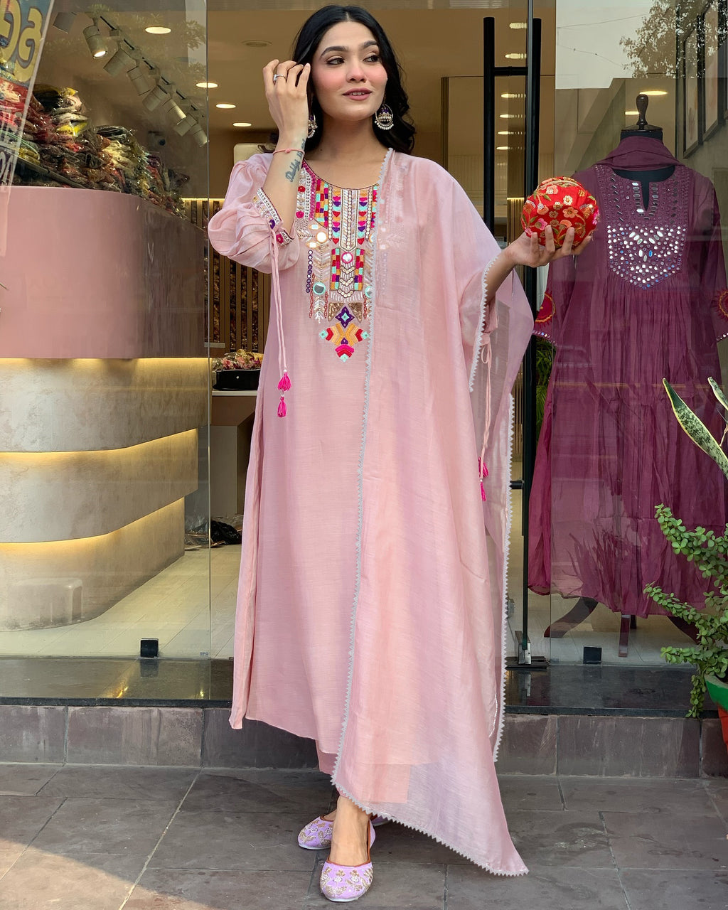 Baby Pink Embroidered Tesla Silk Kurta Set with Organza Dupatta