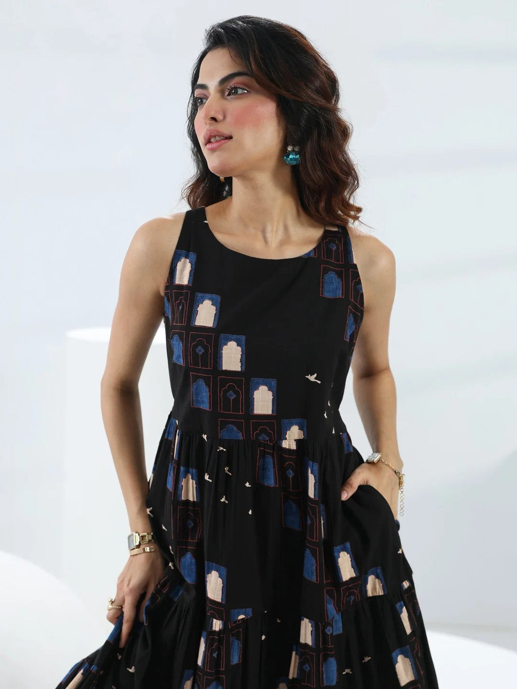 Black Quirky Printed Cotton Fit-And-Flare One-Piece Tiered Dress