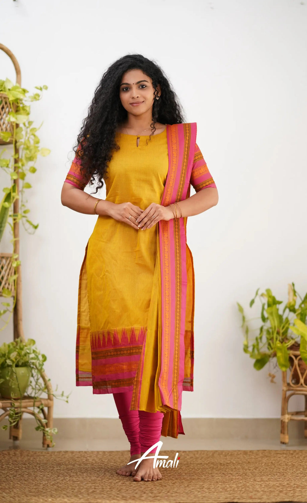 Elegant Kanchi Cotton V-Neck Kurti With Dupatta