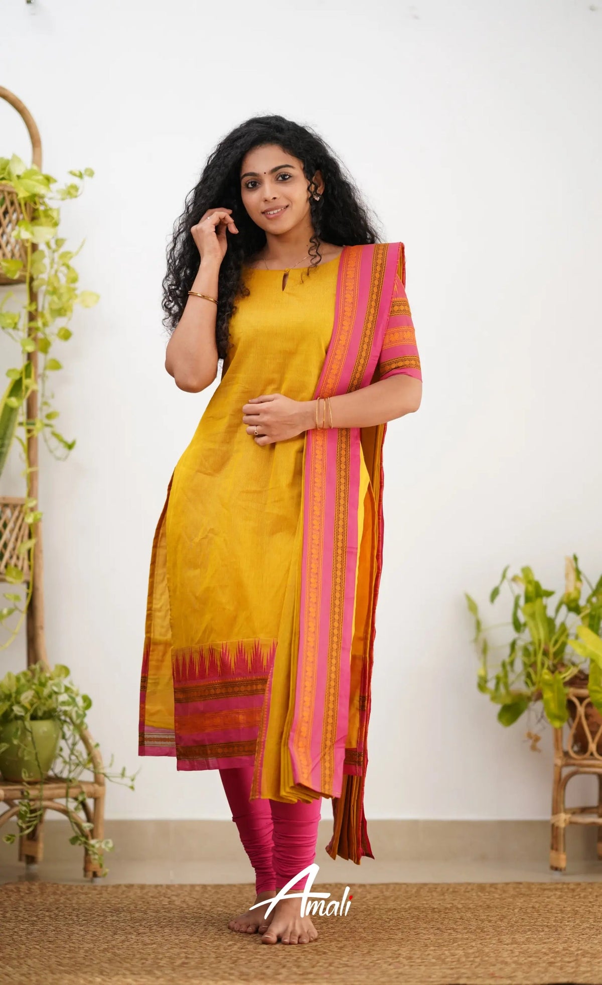 Elegant Kanchi Cotton V-Neck Kurti With Dupatta